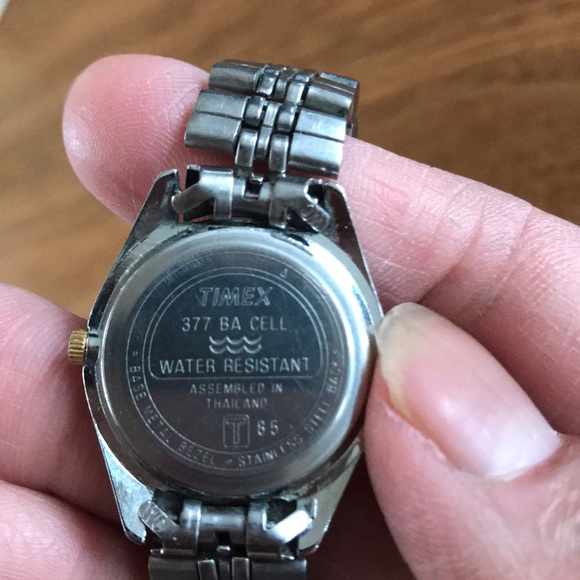 EUC Vintage Timex Watch. main image 6